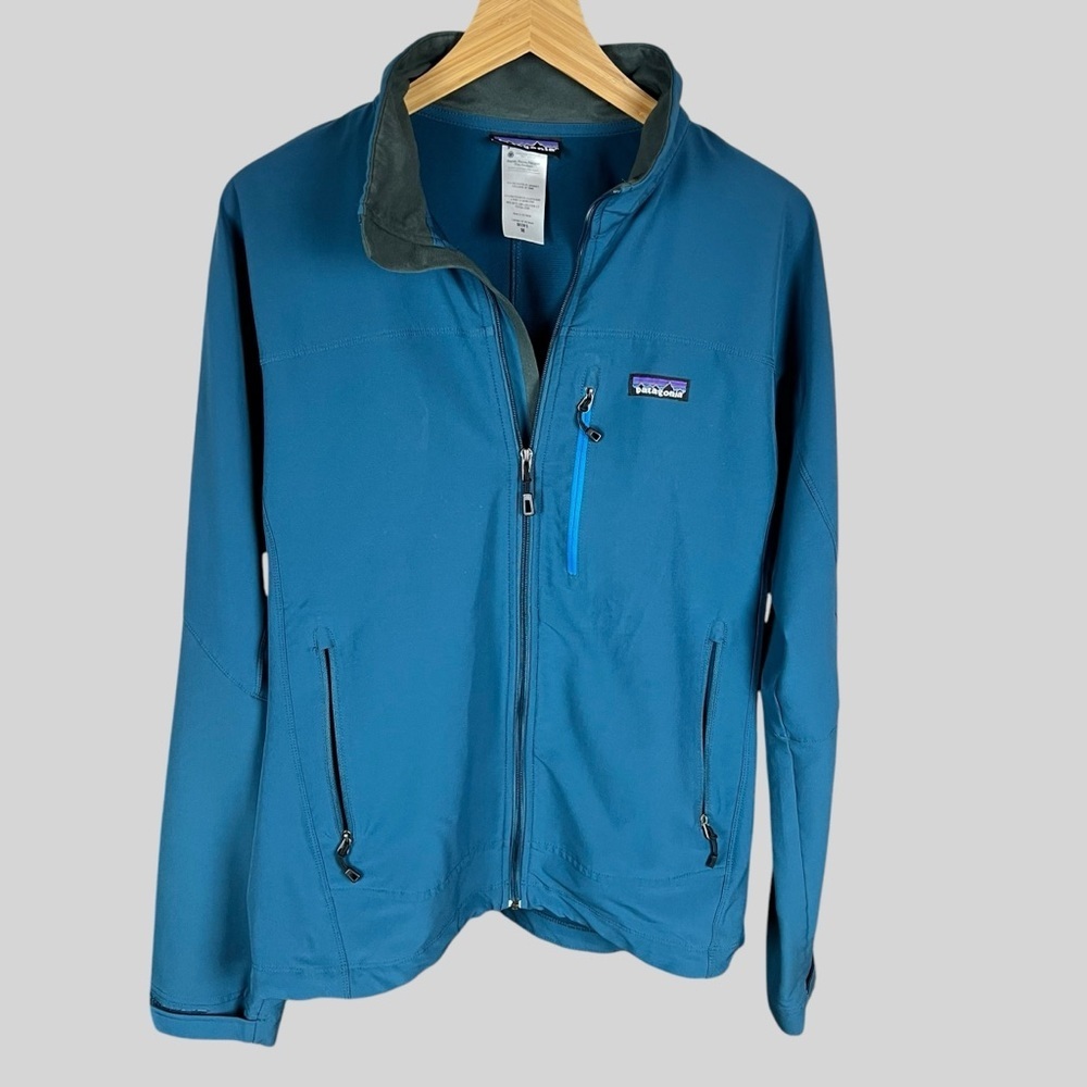 Patagonia Men’s Windbreaker Jacket